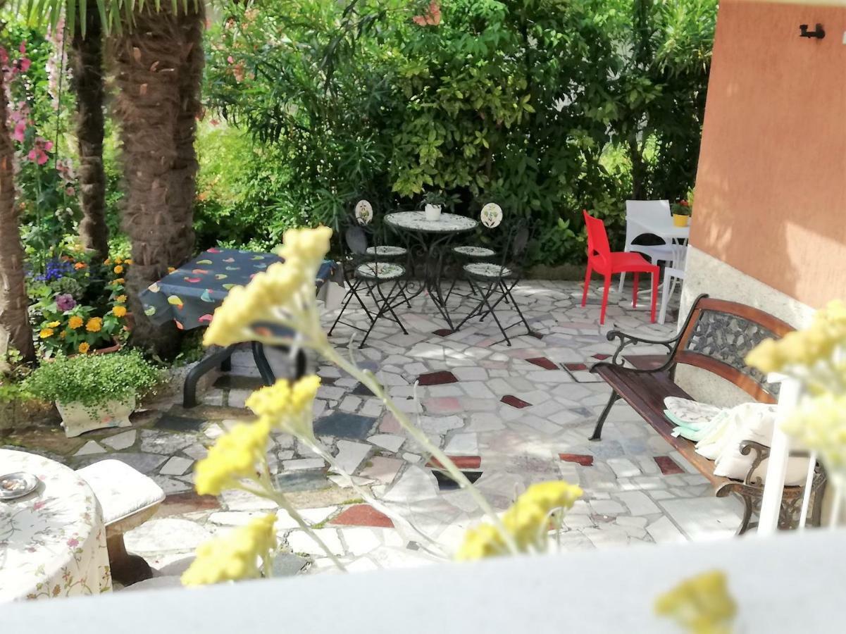 Casapatrizia B&B Sirmione Dış mekan fotoğraf